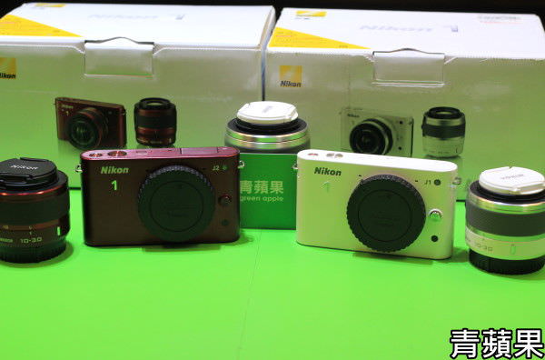 青蘋果3C-Nikon J1 J2-開箱